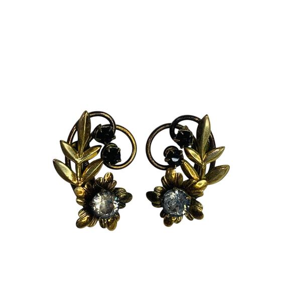 Vintage Screw Back Non-Pierced Earrings Gold Filled Leaf Flower Goldtone .9 Inch - Picture 1 of 7